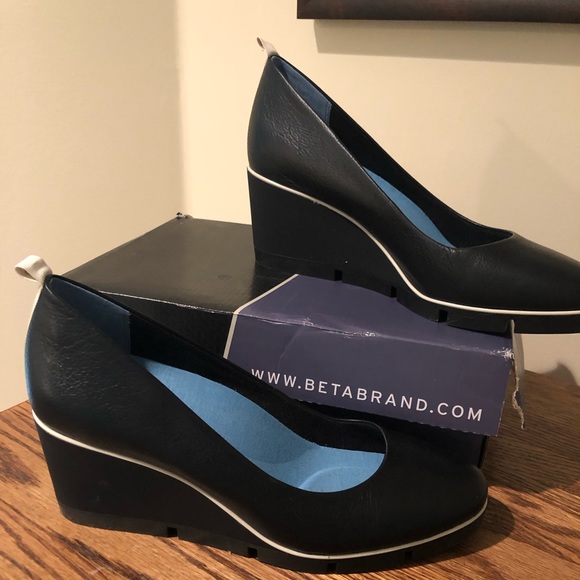 Betabrand Shoes - BetaBrand All Weather Wedges Black (Onyx) 8.5m